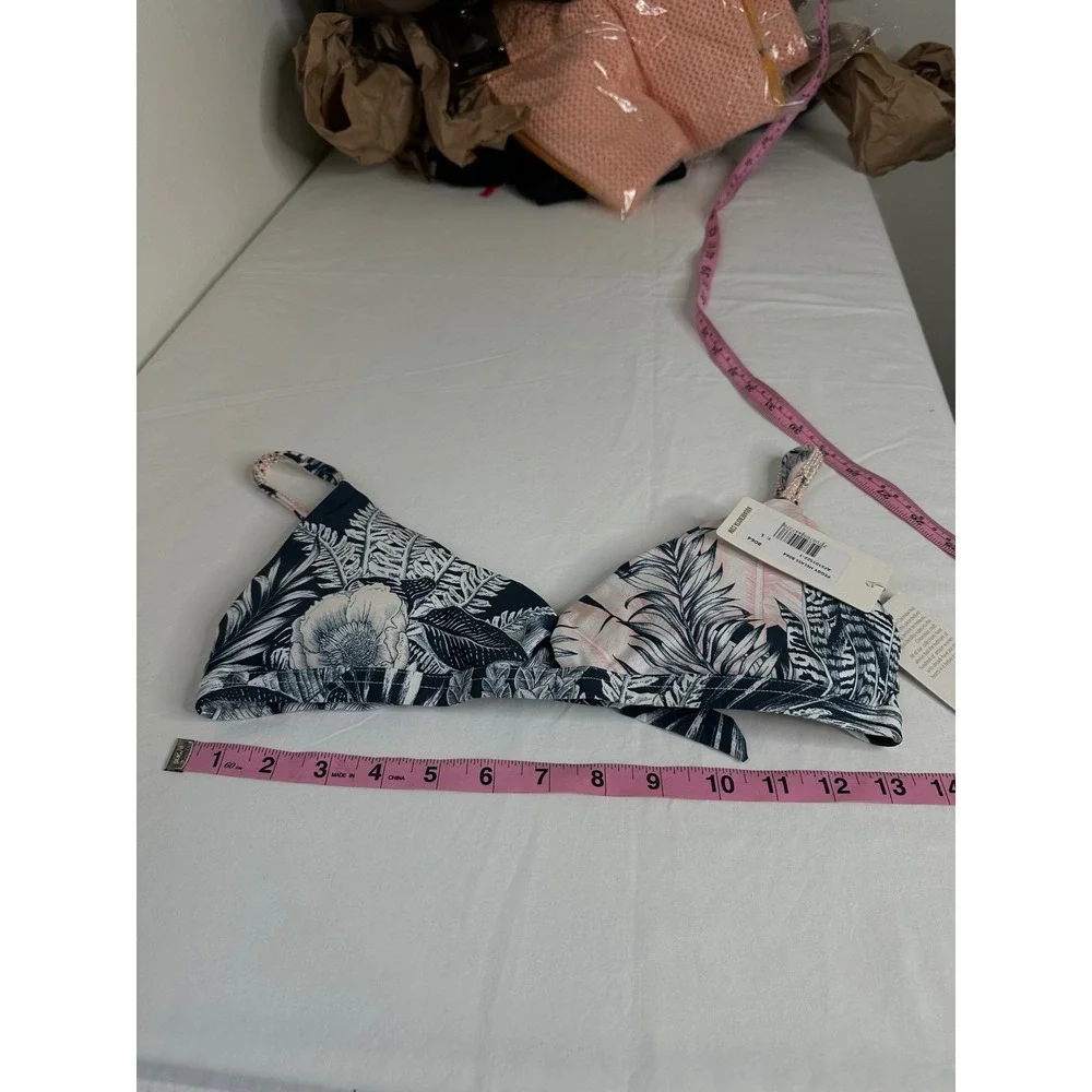 NEW Agua‎ Bendita Peggy Helios Tropical Beaded Bikini Top Navy Pink Size Large